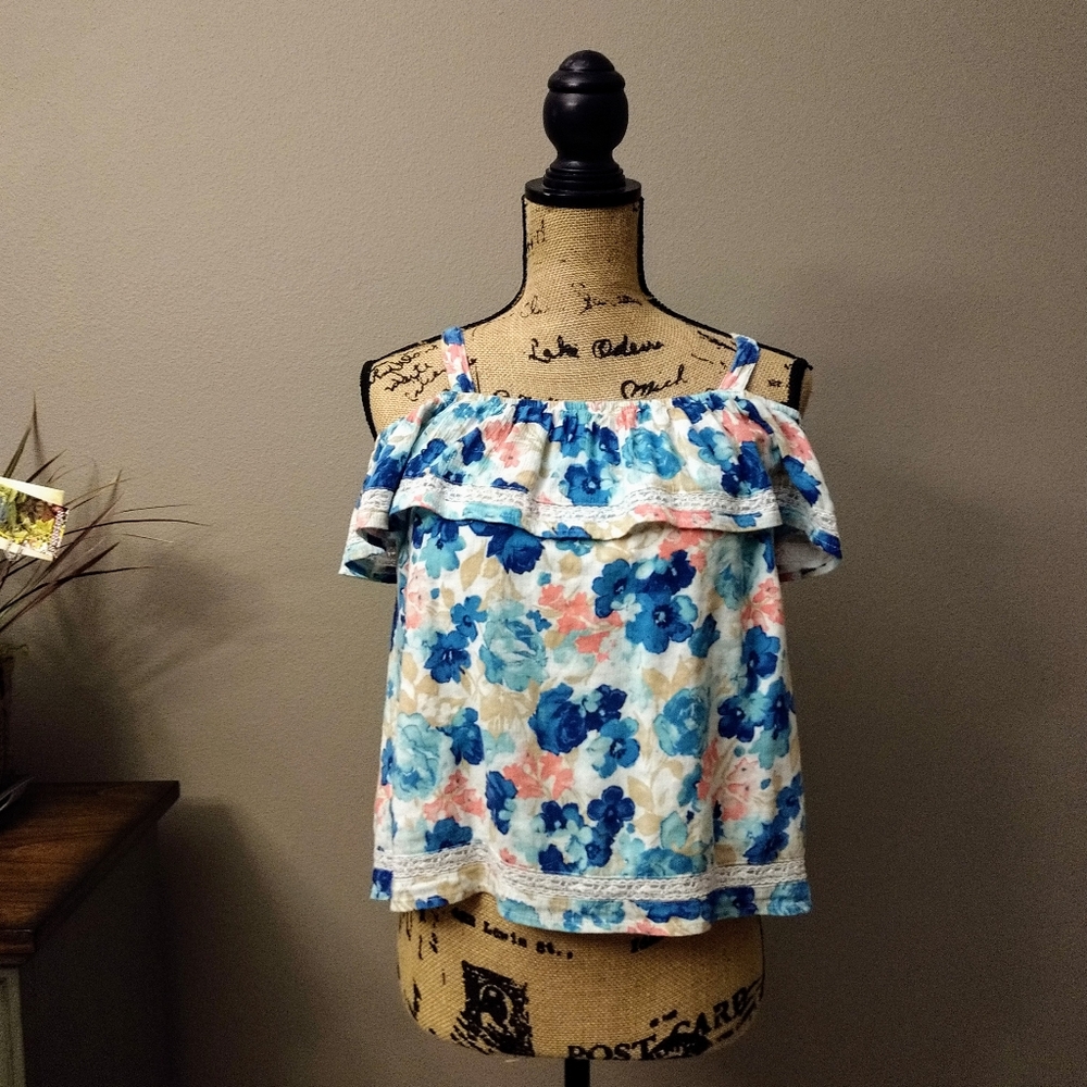 Super cute off the shoulder top